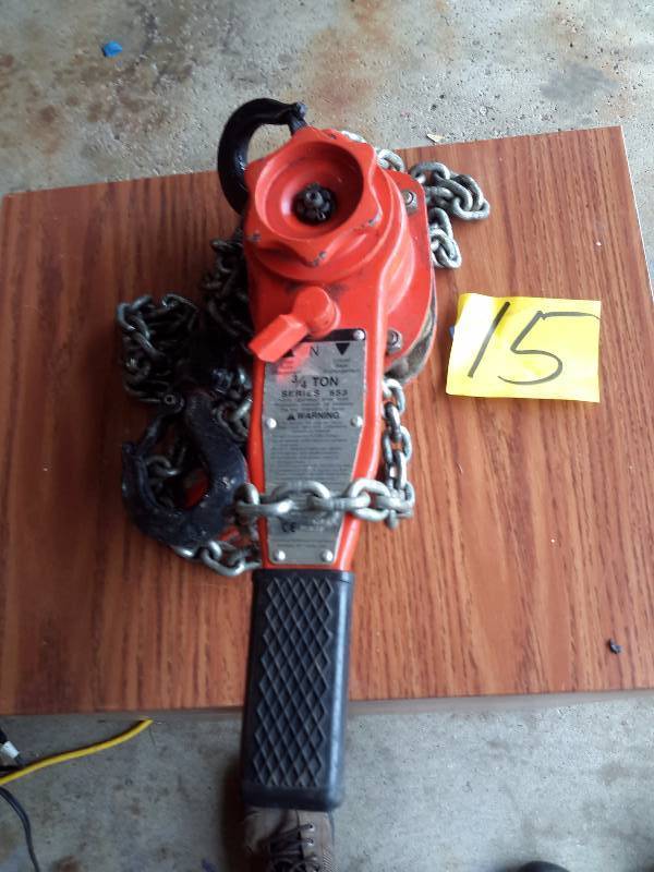 lot 15 image: 34 Ton  Chain Host.