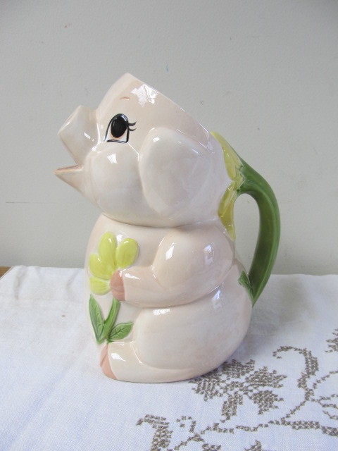 lot 19 image: Large Vintage Ceramic Pig Pitcher
