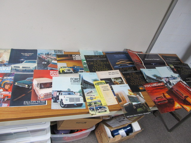 lot 26 image: Large Lot of Vintage Auto Brochures