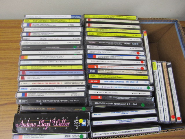 lot 33 image: 50 Classical Music CDs