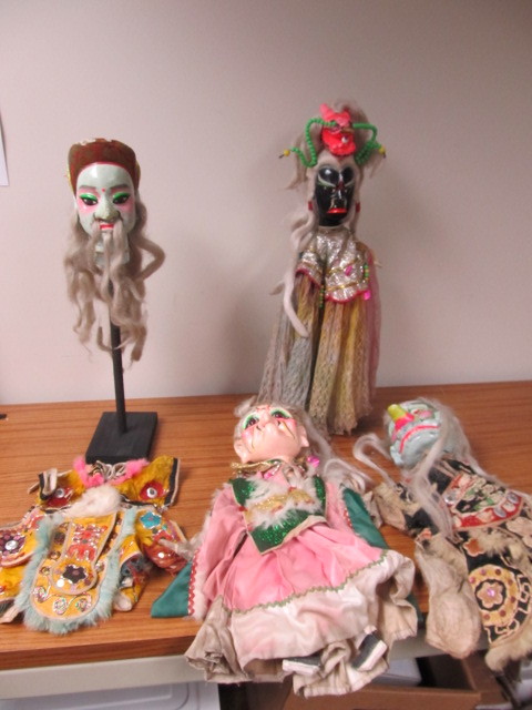 lot 65 image: Group of AntiqueVintage Oriental Glove Puppets