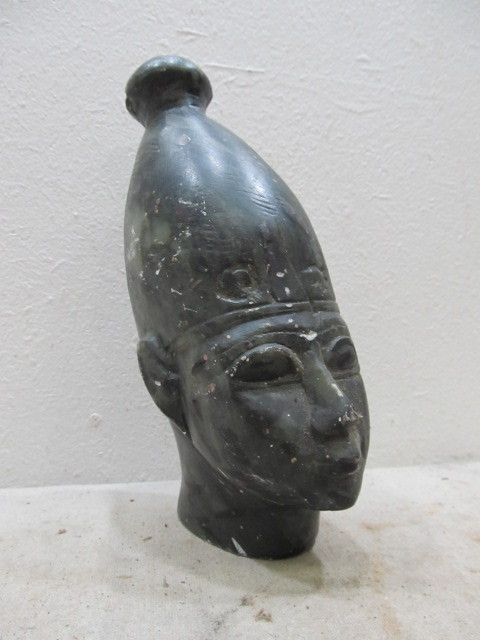lot 80 image: Old Vintage Carved OnyxStone Head