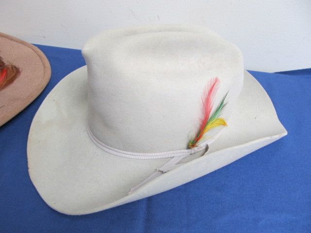 lot 92 image: Lot of Vintage etc Western cowboy Hats