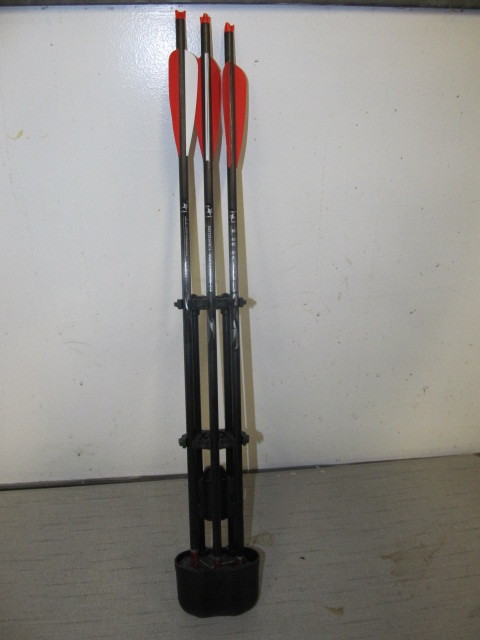 lot 170 image: Set of 3 Hunting Arrows
