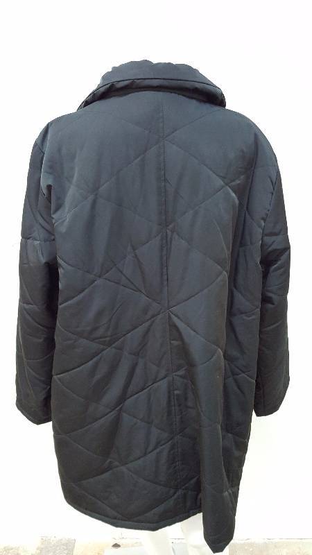 lot 698 image: Womens Excelled Black Coat - Size 1X