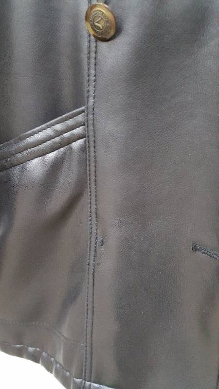 lot 724 image: Mens Alta Moda Black Jacket - Made in Italy - Size M (see sizing looks large) 