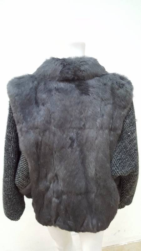 lot 730 image: Womens Kamal Knit Jacket  Coat Rabbit Fur Trim - Size L