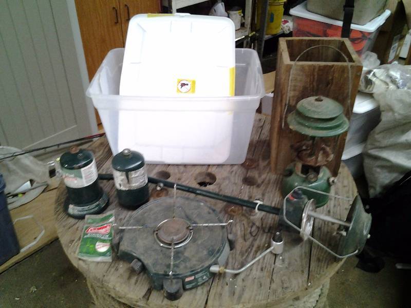 Coleman Lanterns, Cook Stove, Propane Tank Includes Tote With Lid