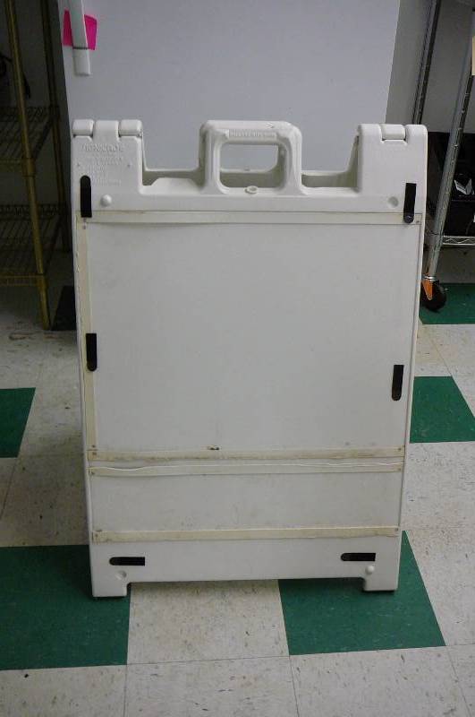 Advertisement Holder