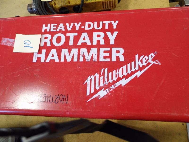 Milwaukee Heavy Duty Rotary Hammer