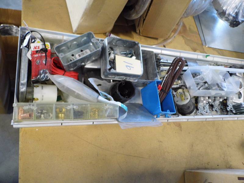 Tray of Electrical Items
