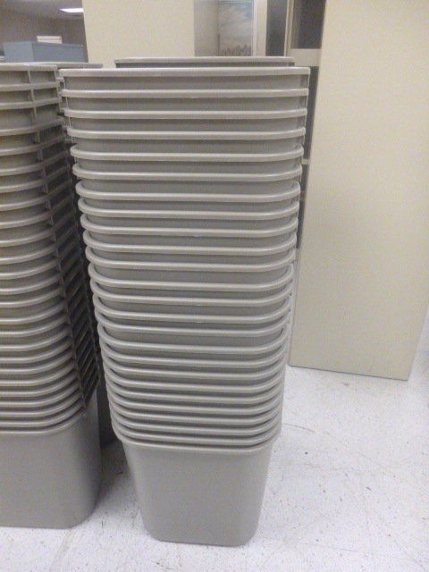 lot 35 image: 50 Waste Baskets