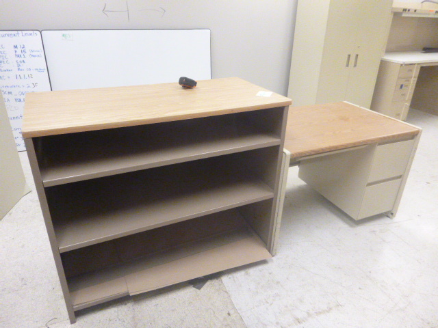 lot 64 image: Small Office Desk with Bookcase