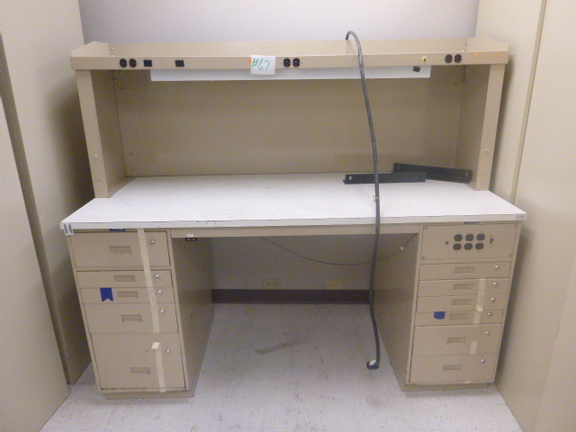 lot 67 image: Electrical Work Station