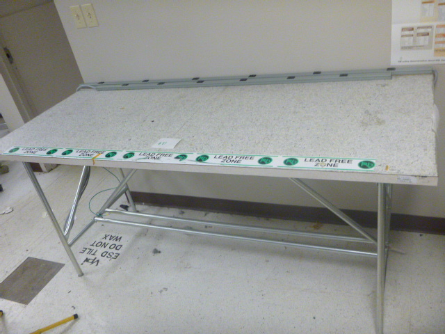 lot 81 image: Electrical Work Table
