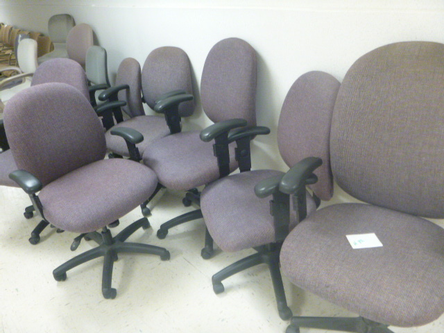 lot 86 image: 7 Office Chairs