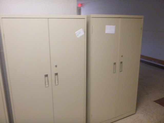 lot 92 image: 2 Metal Storage Cabinets