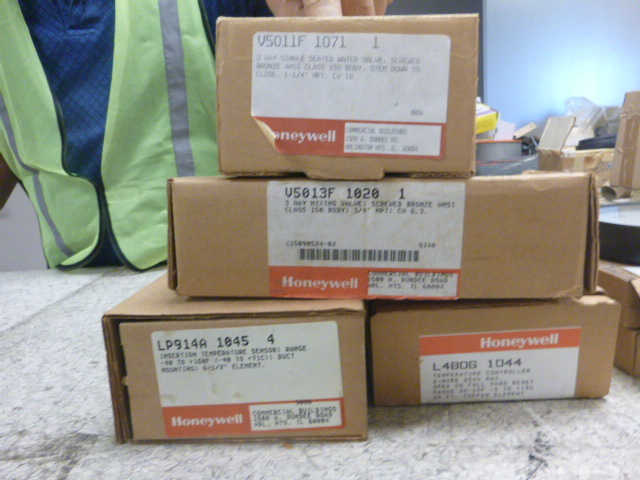 lot 157 image: 4 NEW Honeywell Parts