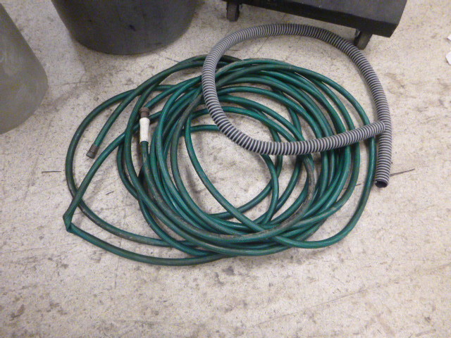 lot 174 image: Garden Hose