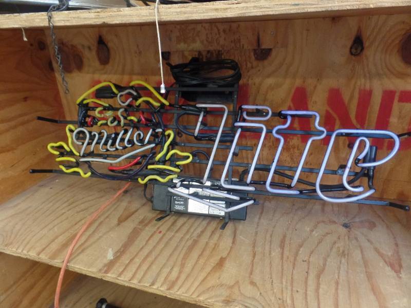 lot 501 image: MILLER LITE NEON SIGN