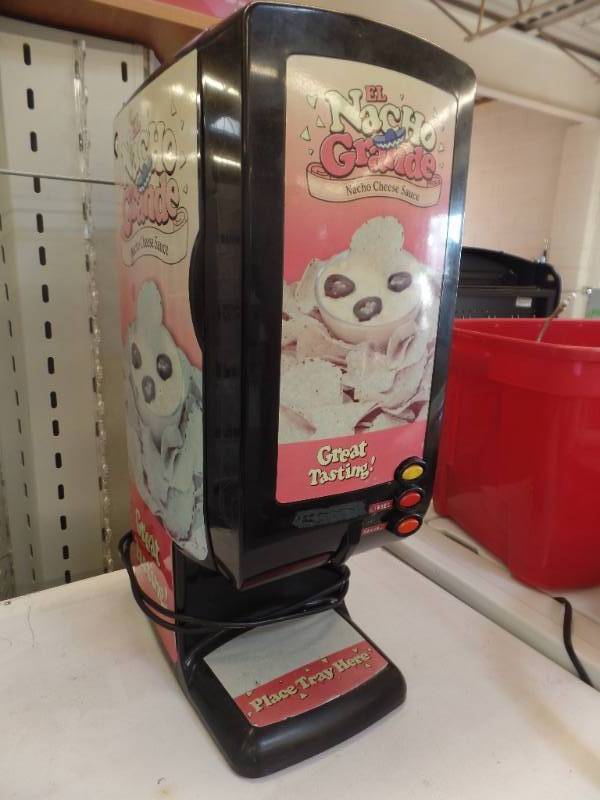 lot 509 image: NACHO CHEESE SAUCE WARMERDISPENSER