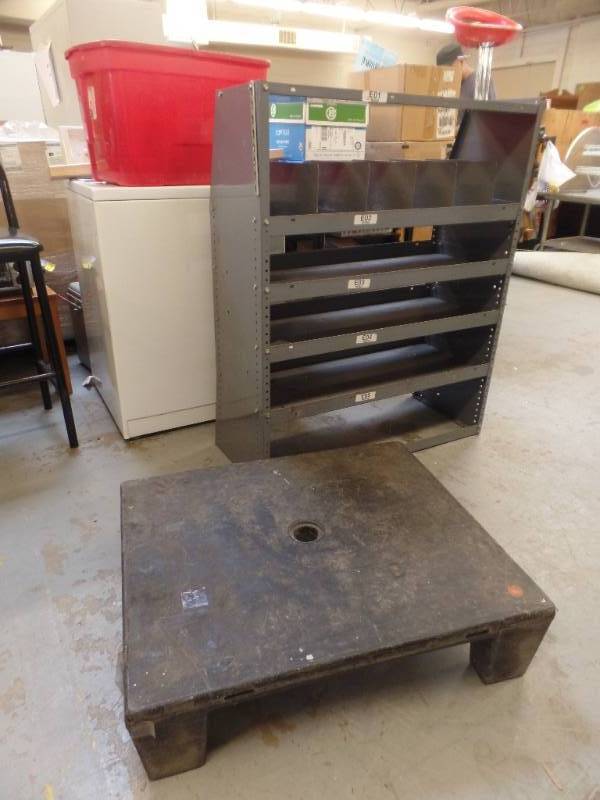 lot 518 image: PALLET AND STORAGE RACK