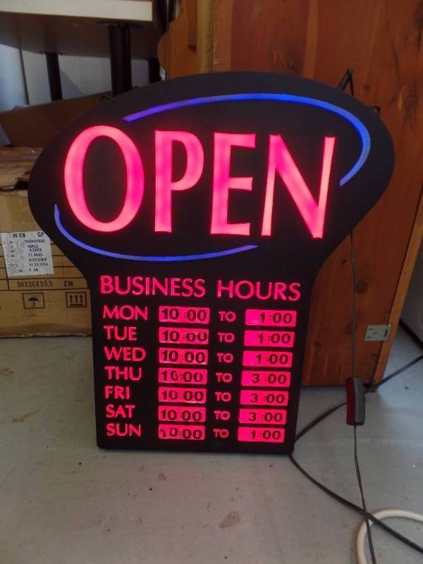 lot 524 image: LIGHT UP OPENHOURS SIGN
