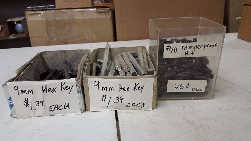 lot 90 image: Allen Wrenches & Tamper Proof Bits