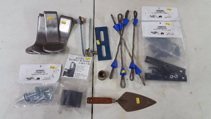 lot 105 image: Assorted Tools