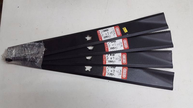 lot 132 image: Toro Mower Blades