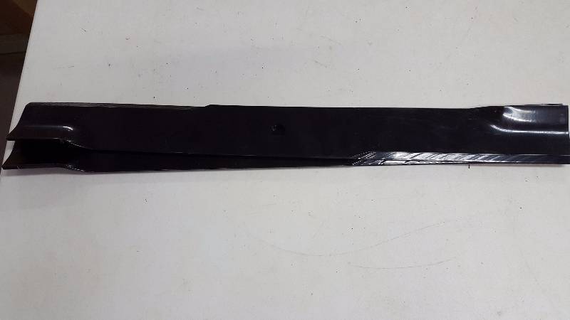 lot 134 image: Mower Blades