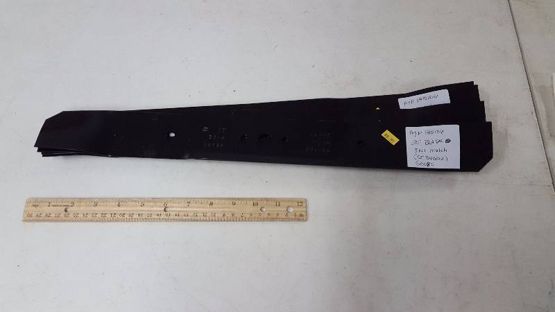 lot 141 image: AYP Mower Blades