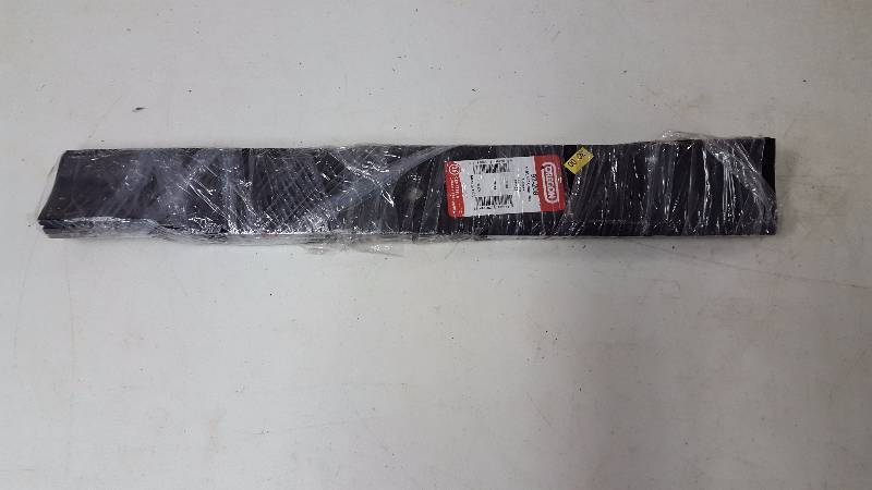 lot 145 image: Hustler Mower Blades