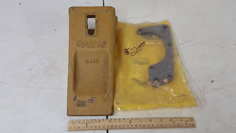 lot 185 image: Cat Parts