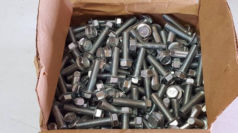 lot 360 image: Case Hex Flange Zinc Finish Bolts