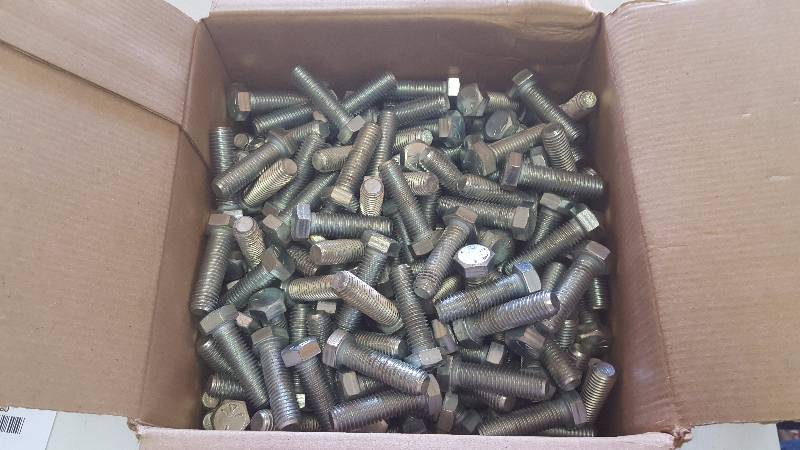 lot 380 image: Zinc Plated Bolts