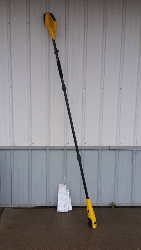 lot 6 image: 18v Cordless Electric Pole Saw