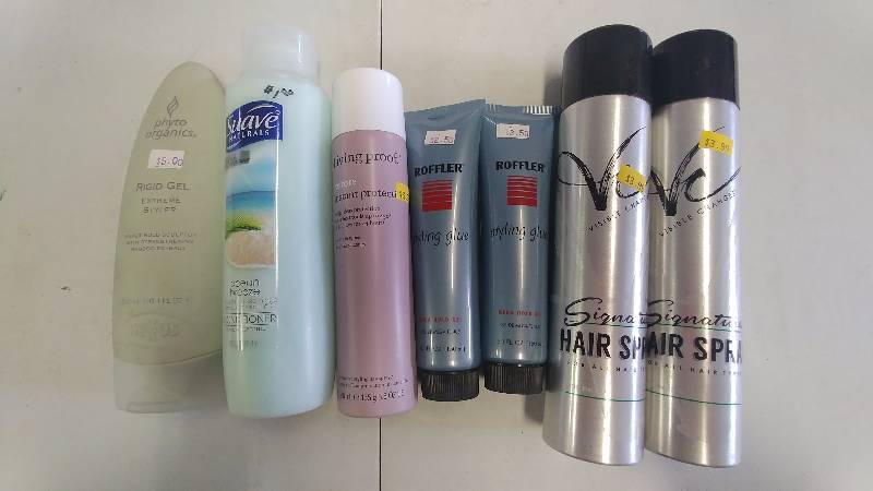 lot 217 image: Assorted Personal Care Items