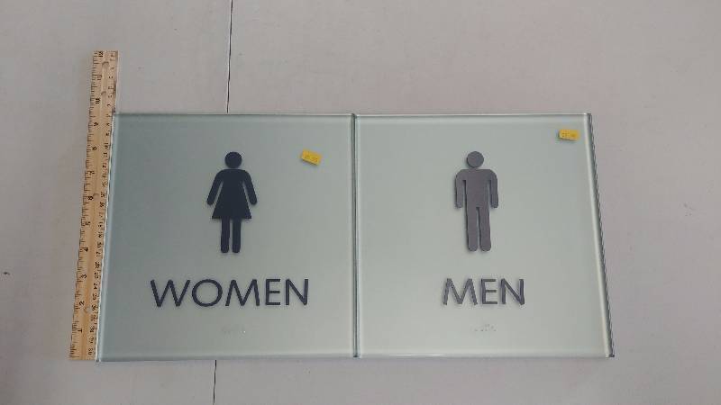 lot 232 image: 9 12 x 9 12 Mens & Womens Restroom Signs