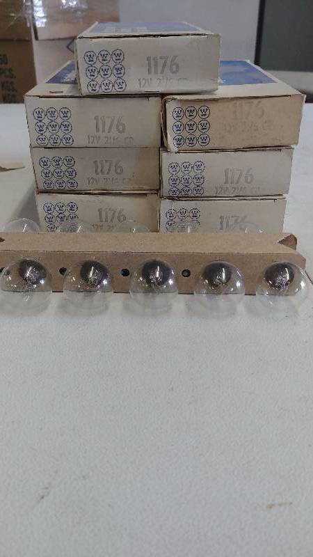 lot 243 image: (7) New Old Stock Westinghouse 1176