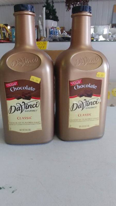 lot 261 image: (2) Davinvi Gourmet Chocolate Flavored Sauce