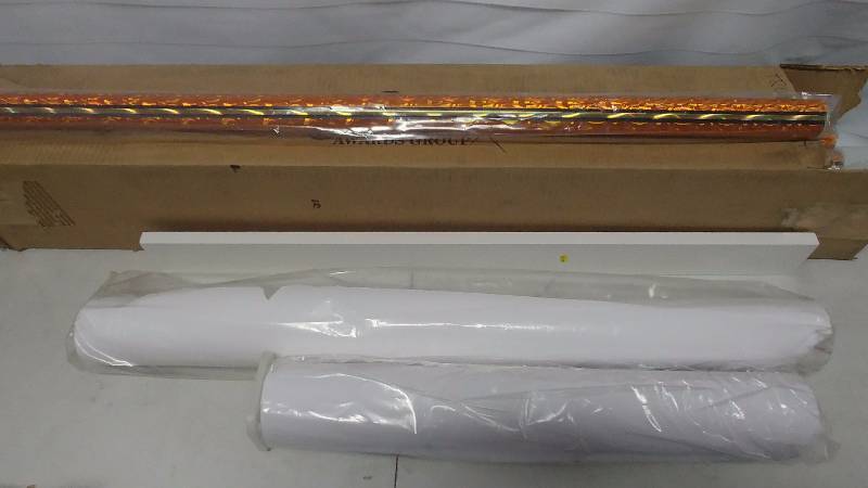 lot 268 image: Trophy Columns