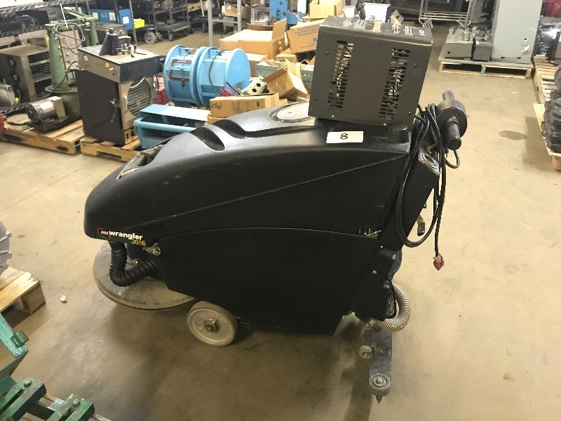 NSS FLOOR SCRUBBER