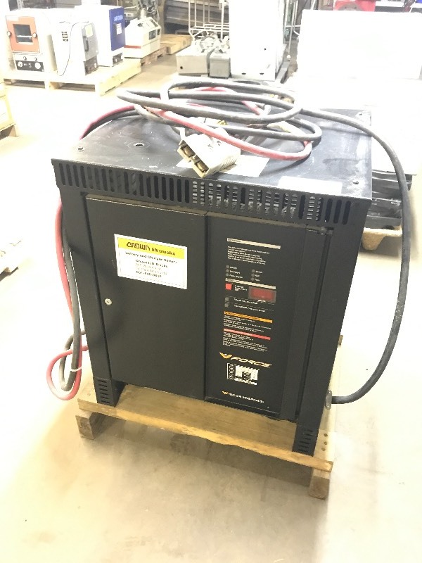 FORKLIFT BATTERY CHARGER