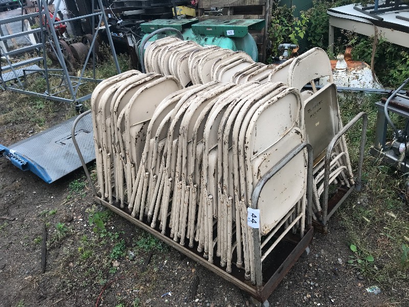 FOLDING CHAIR LOT