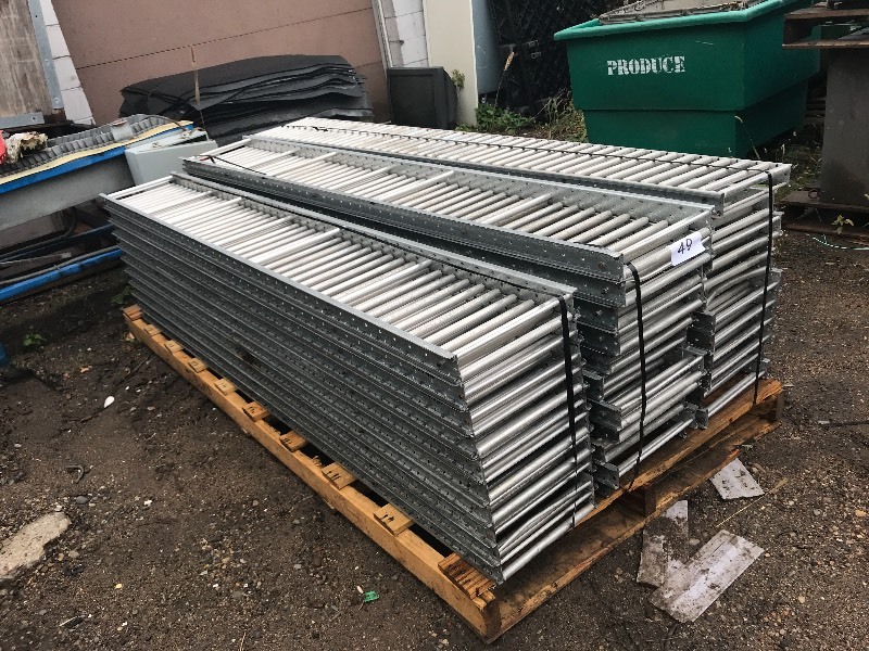 LOT OF ROLLER CONVEYOR
