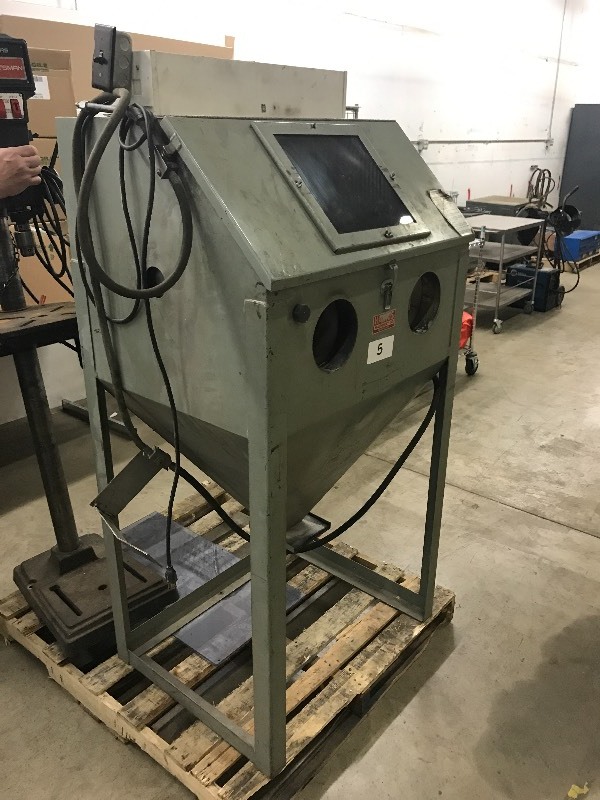 HARRIS BLAST CABINET
