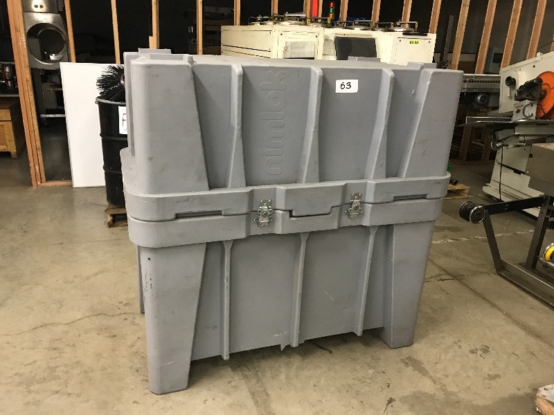 LARGE PROTECTIVE CRATE