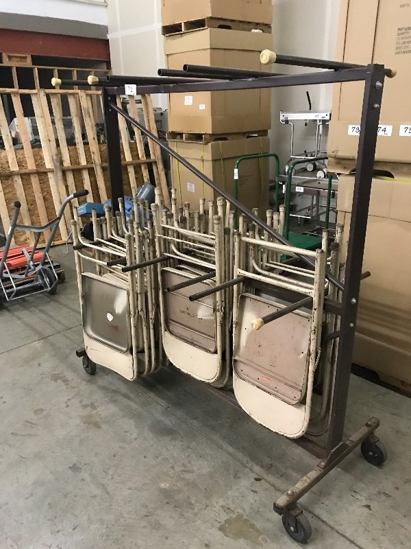 FOLDING CHAIR LOT