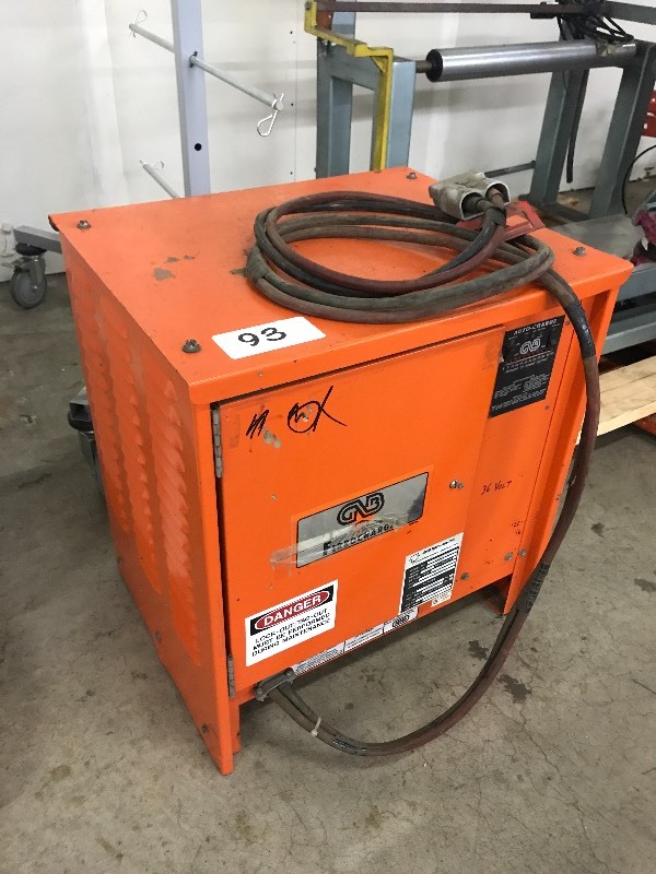 FORKLIFT BATTERY CHARGER
